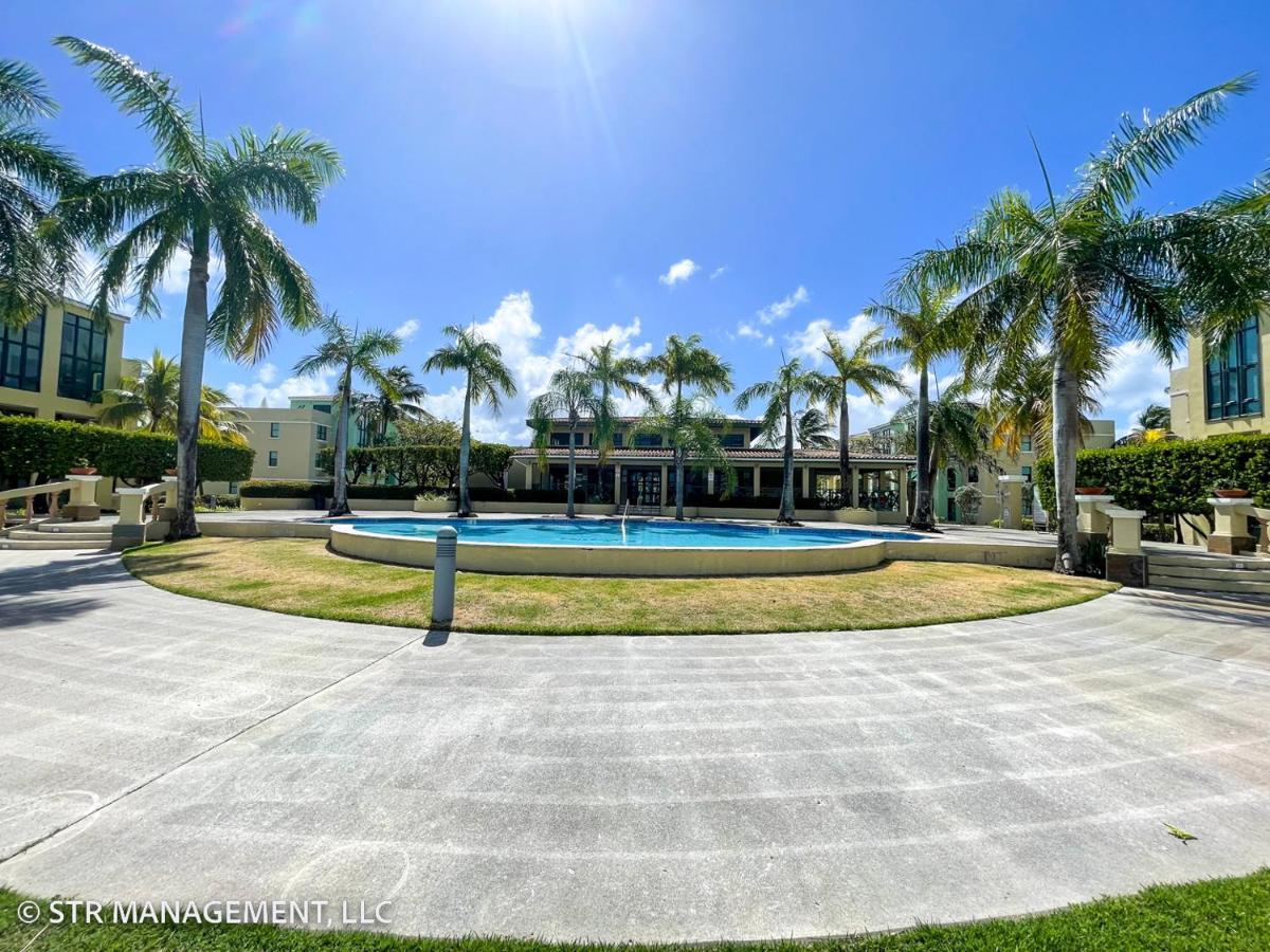 Upscale Condo At Aquatika Beach & Vacation Villas Loiza Extérieur photo